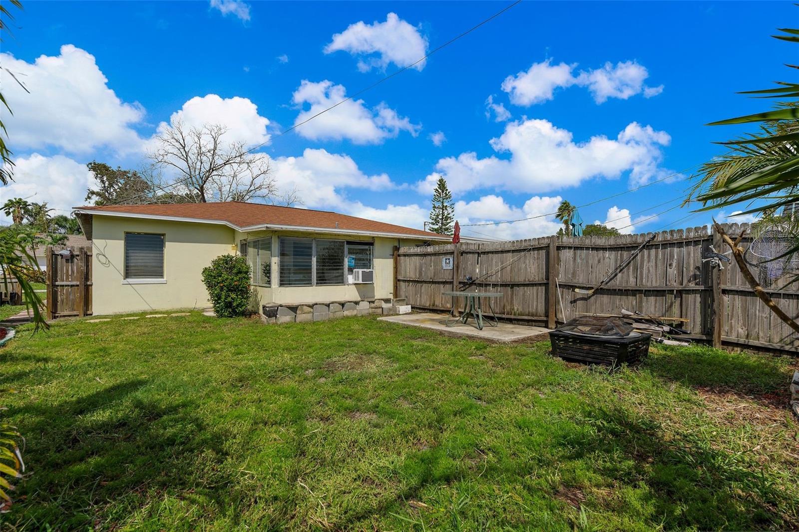 14050 MIRAMAR AVE, MADEIRA BEACH, FL, 33708