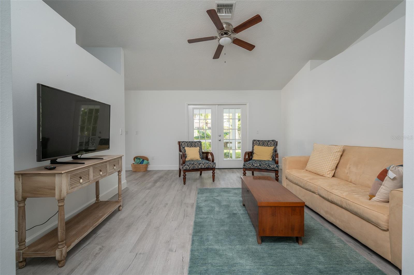 995 CLEARMONT ST, SEBASTIAN, FL, 32958