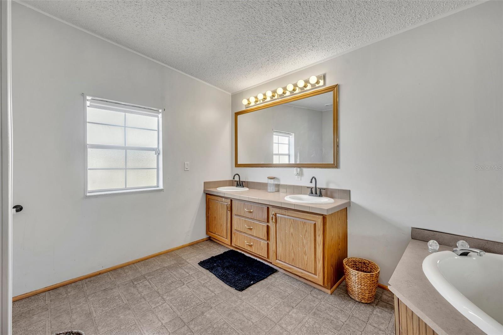 850 NE 107TH RD, OXFORD, FL, 34484