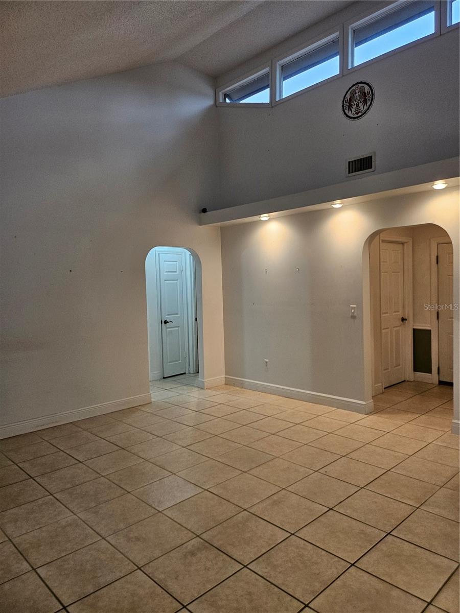 604 SANDALWOOD DR, PLANT CITY, FL, 33563