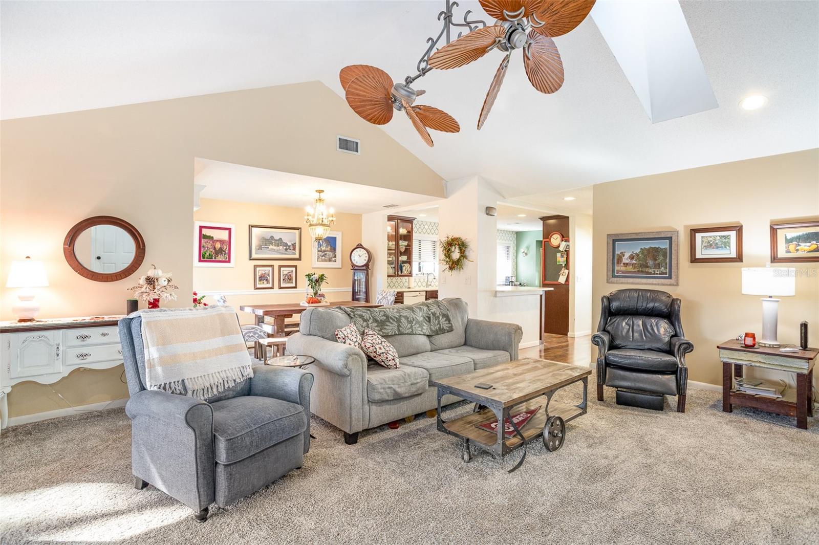 106 WATERWOOD DR, YALAHA, FL, 34797