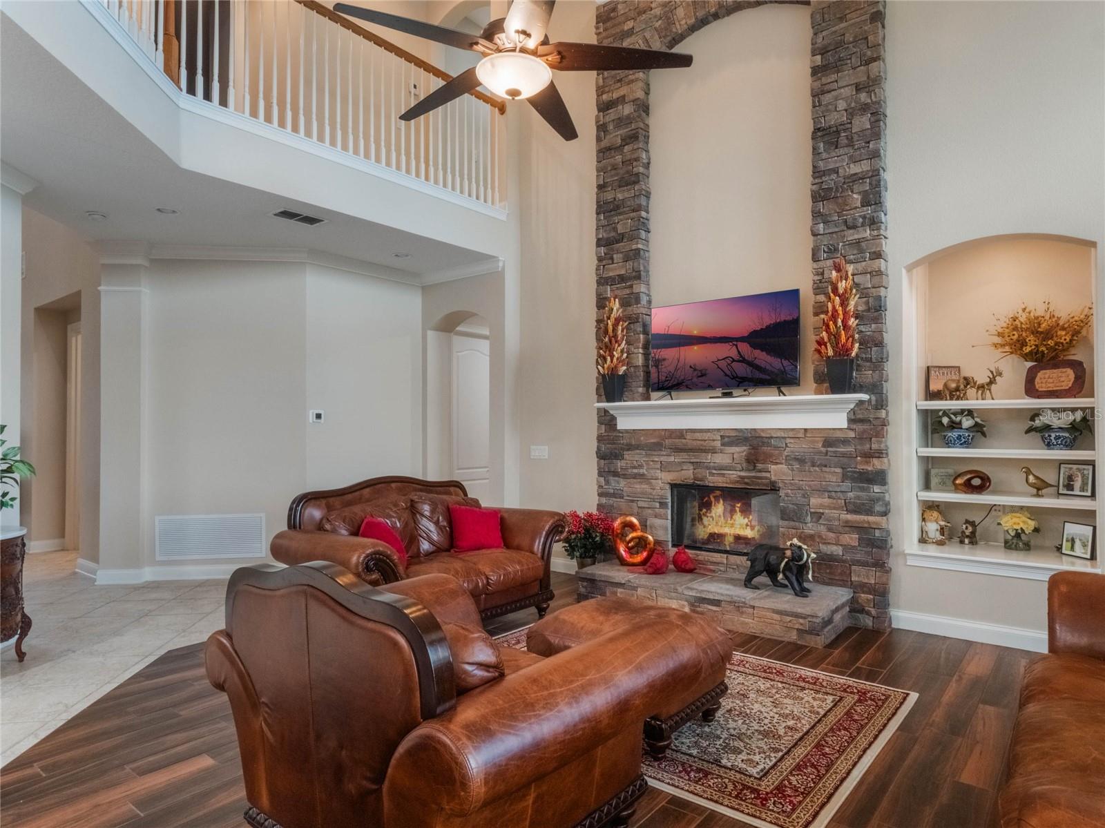 25629 HAWKS RUN LN, SORRENTO, FL, 32776