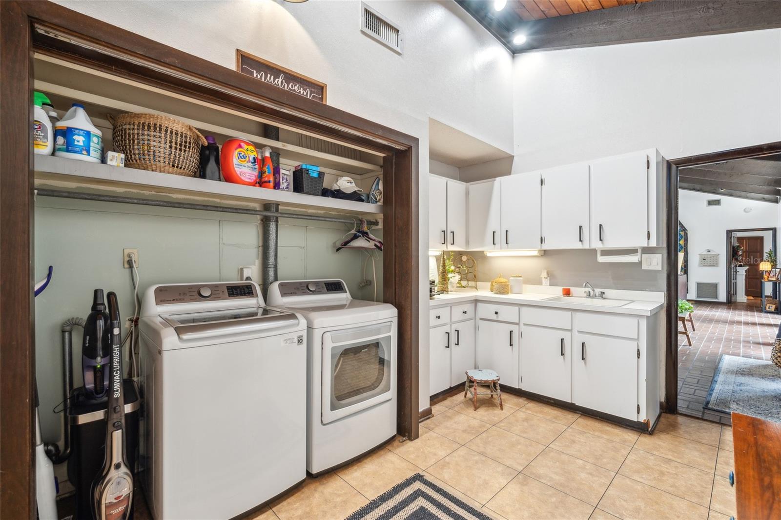 1212 LAKE POINT DR, LAKELAND, FL, 33813