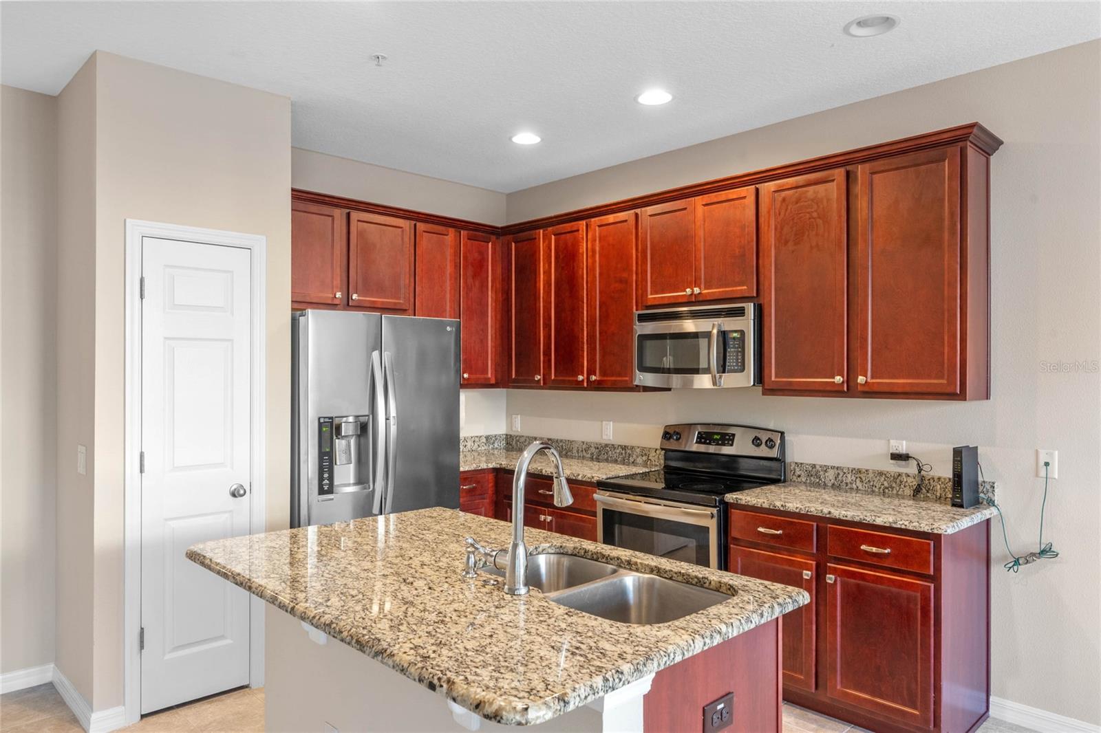 659 FORTANINI CIR, OCOEE, FL, 34761