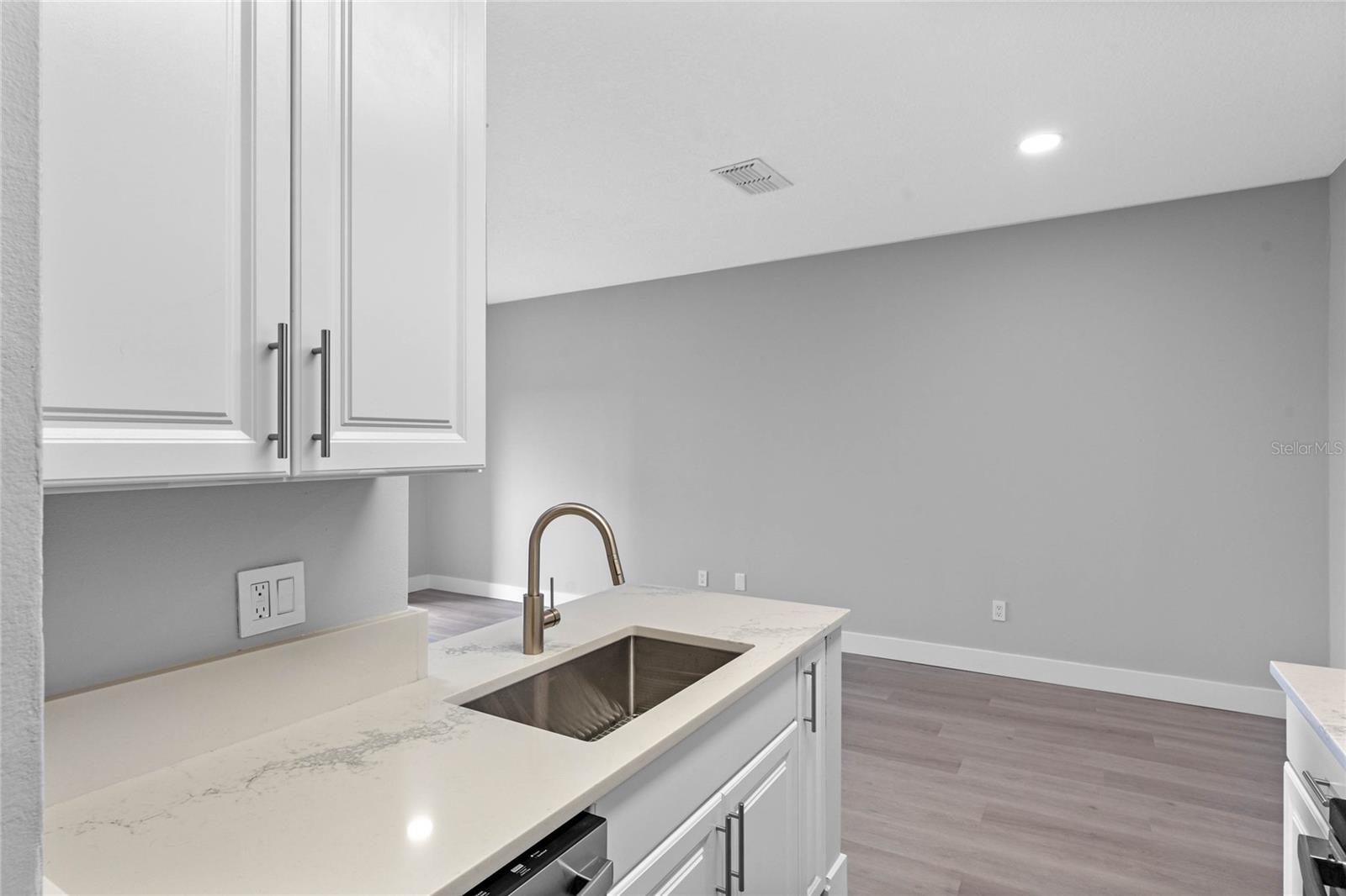 2516 GRASSY POINT DR #312, LAKE MARY, FL, 32746