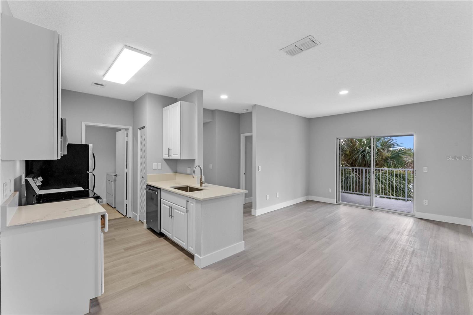 2516 GRASSY POINT DR #312, LAKE MARY, FL, 32746