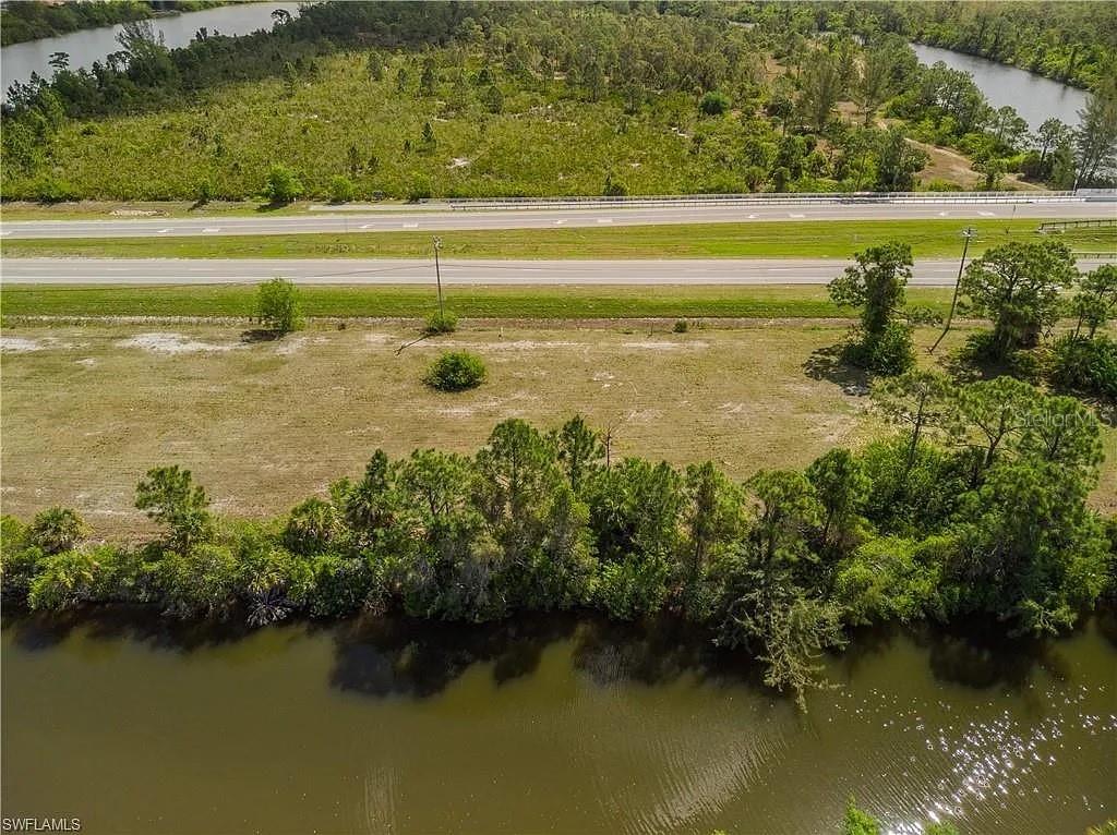 2316 BURNT STORE RD, CAPE CORAL, FL, 33993