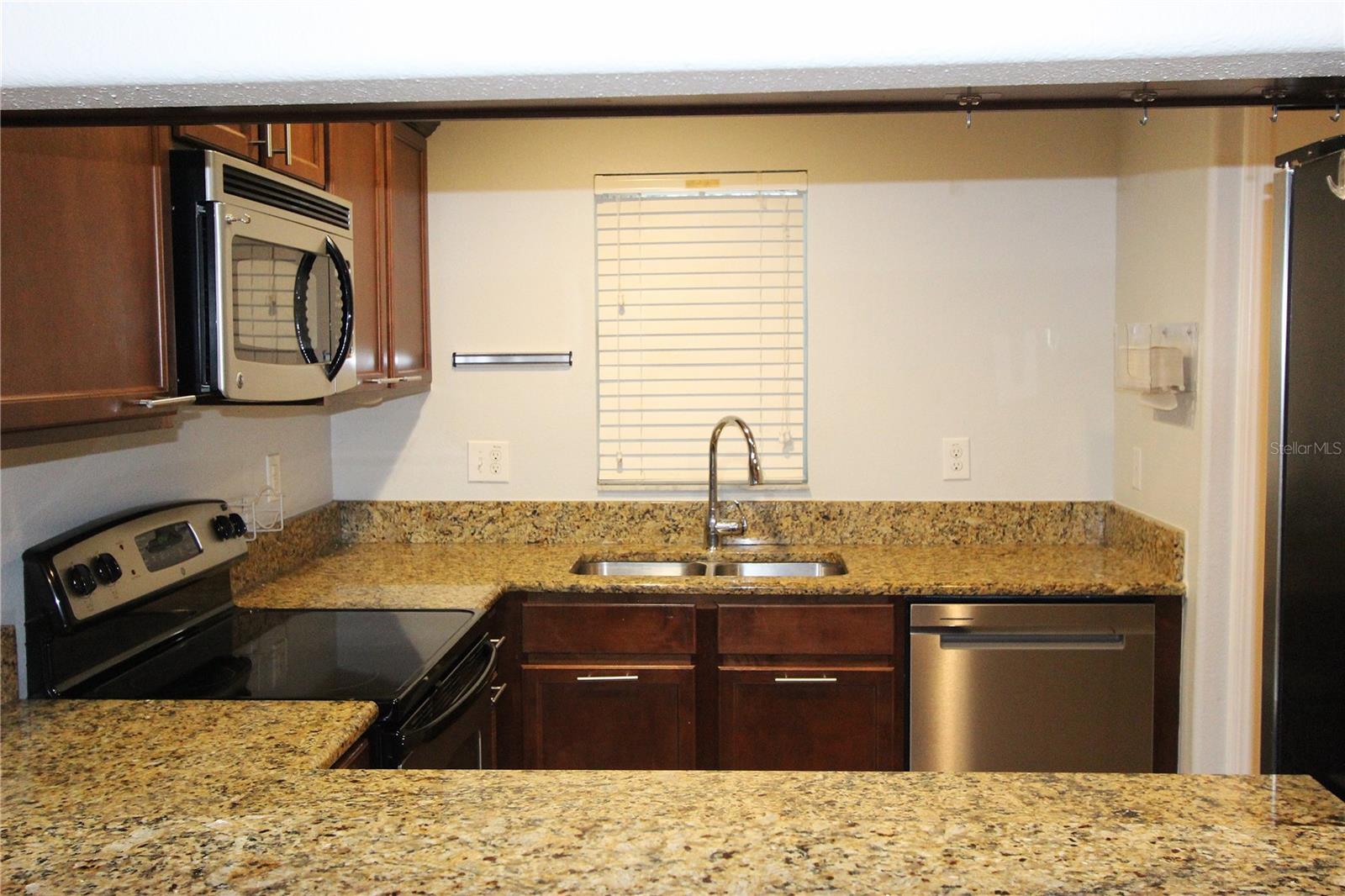 37715 AARALYN RD, ZEPHYRHILLS, FL, 33542