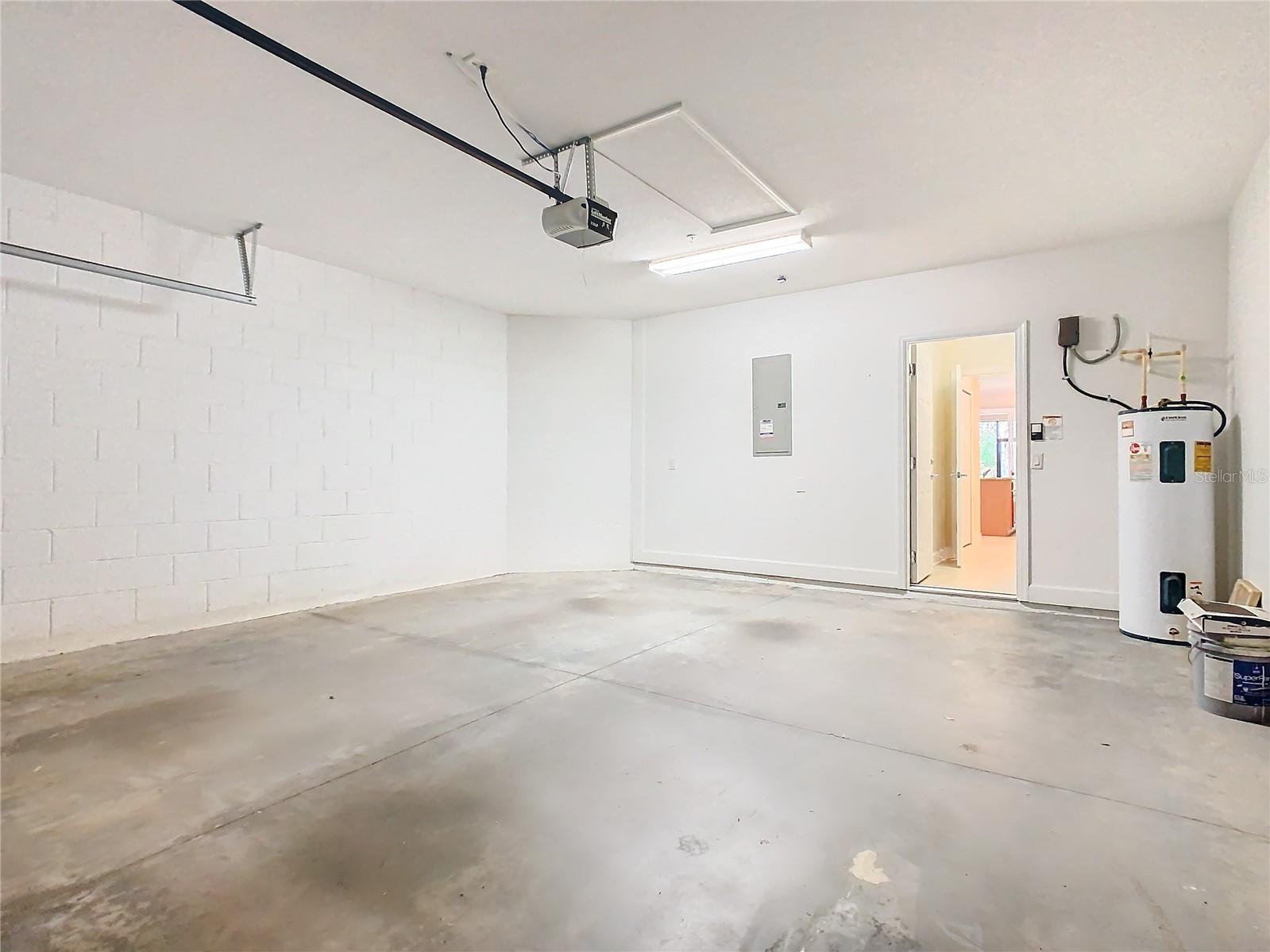 1300 GILFORD POINT LN #1300, DAVENPORT, FL, 33896