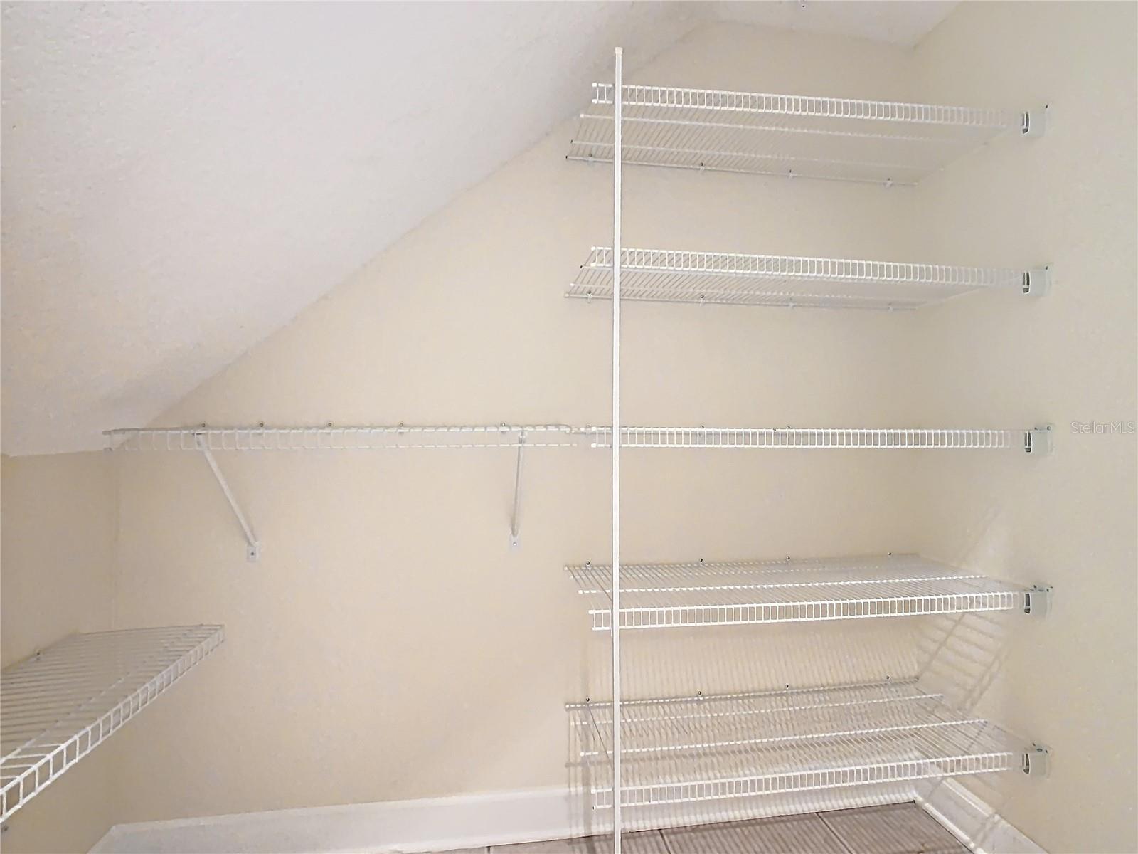 1300 GILFORD POINT LN #1300, DAVENPORT, FL, 33896