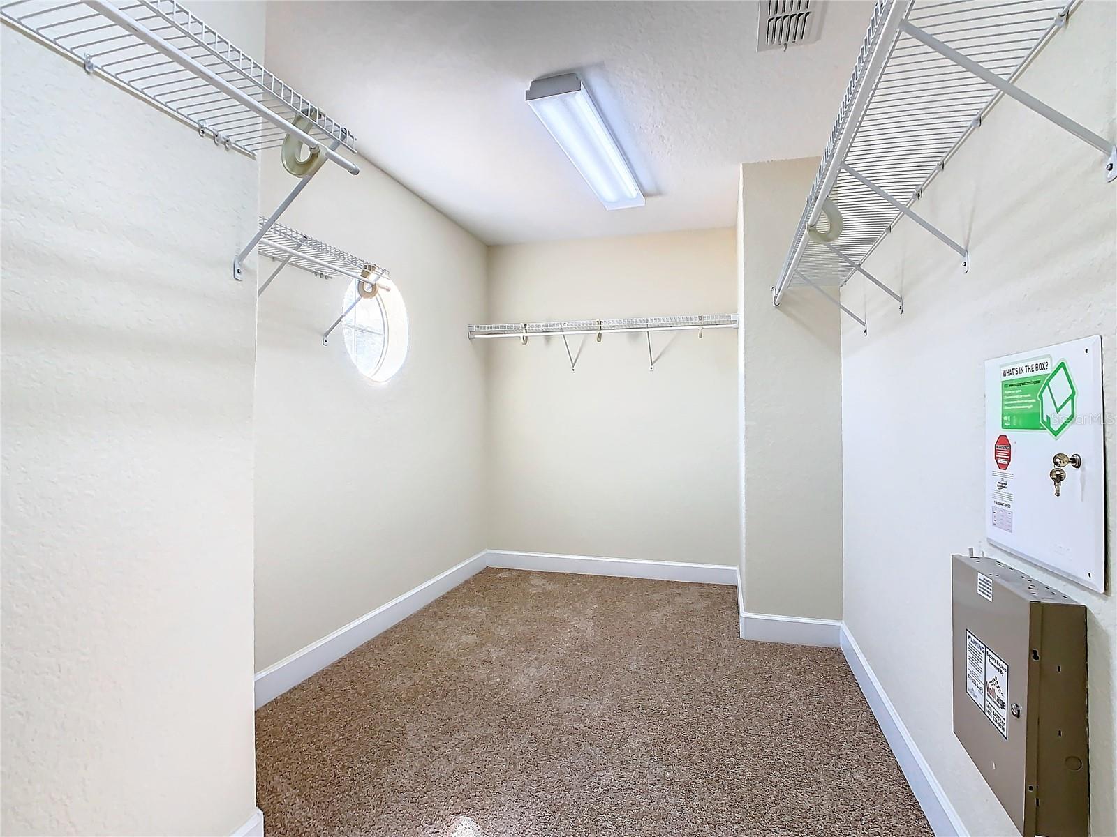 1300 GILFORD POINT LN #1300, DAVENPORT, FL, 33896
