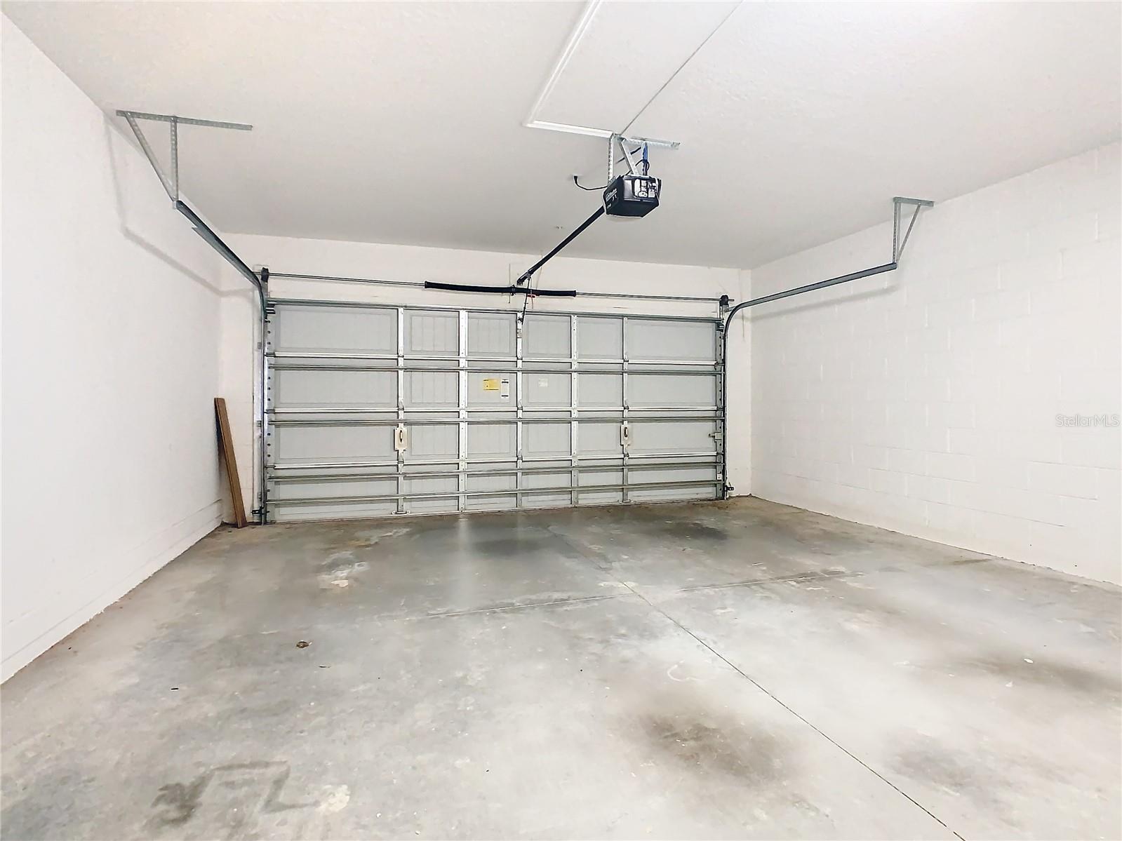 1300 GILFORD POINT LN #1300, DAVENPORT, FL, 33896