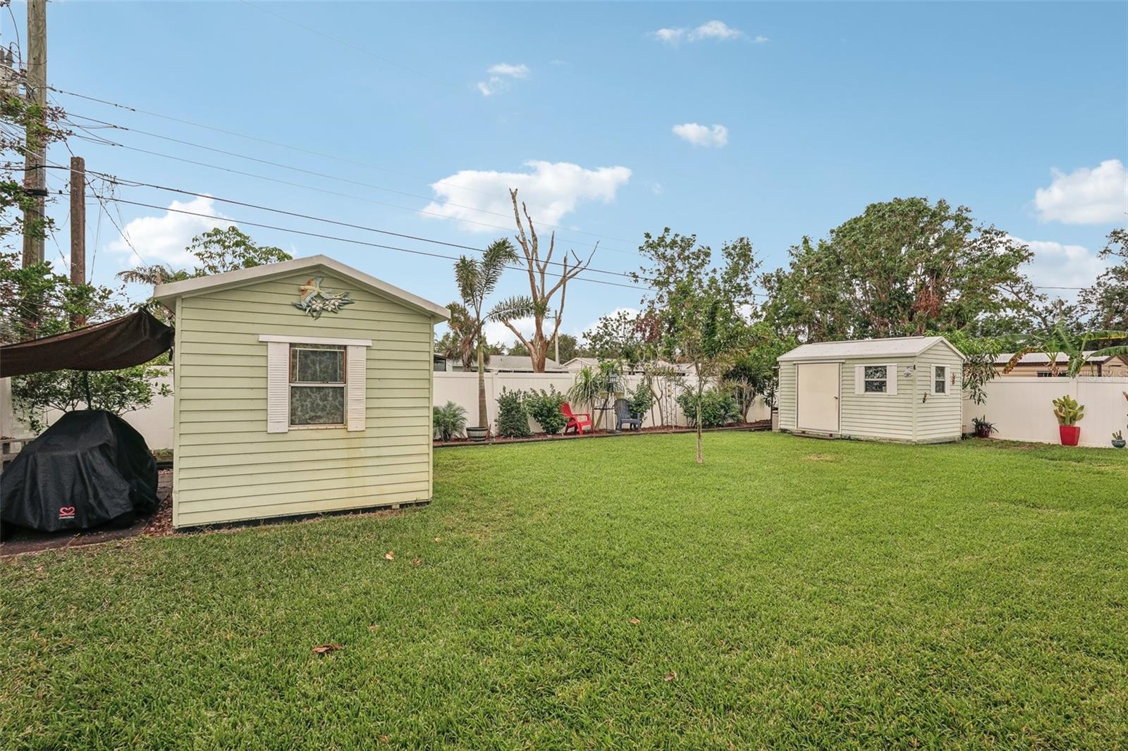 832 PINELAND AVE, VENICE, FL, 34285