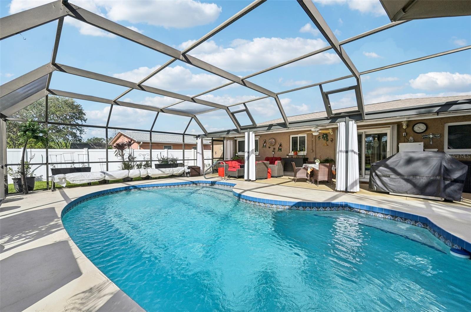 832 PINELAND AVE, VENICE, FL, 34285