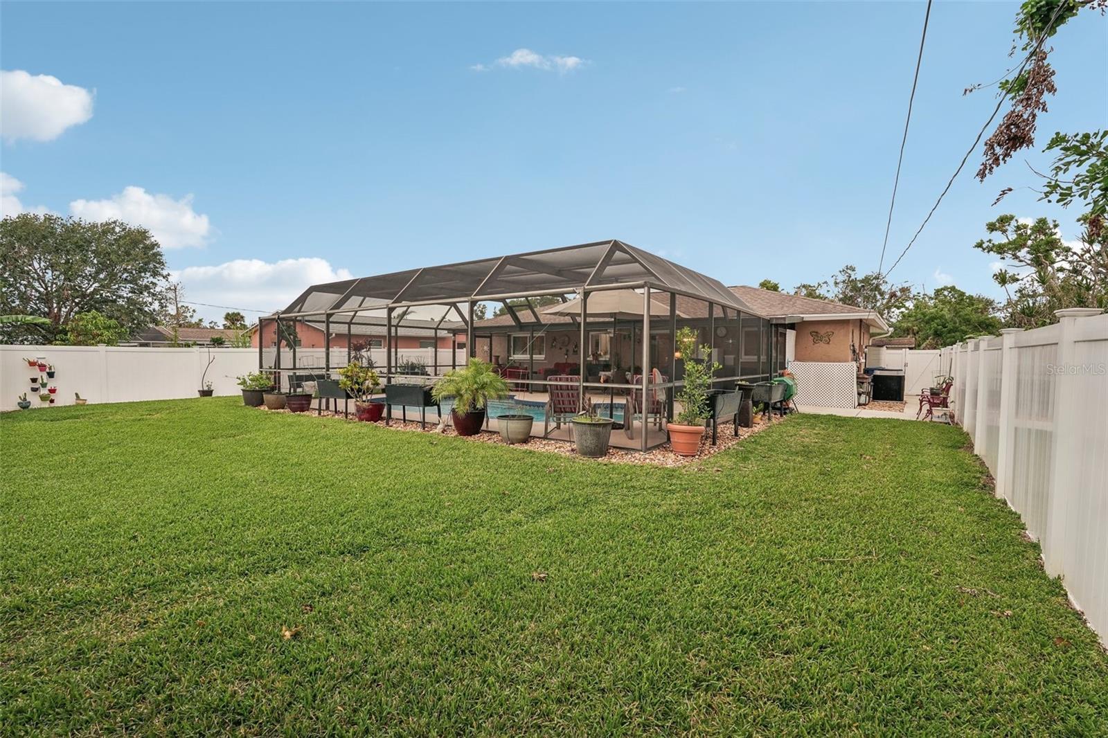 832 PINELAND AVE, VENICE, FL, 34285
