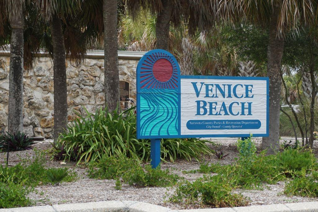 832 PINELAND AVE, VENICE, FL, 34285