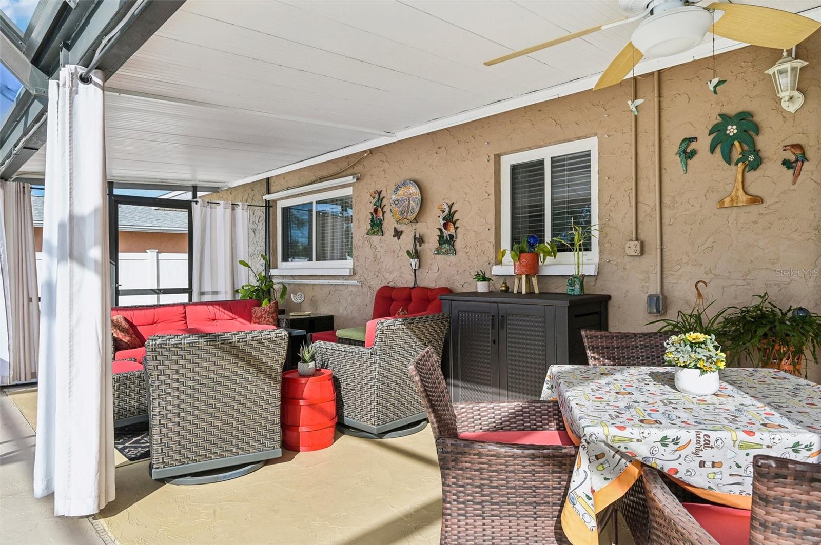 832 PINELAND AVE, VENICE, FL, 34285