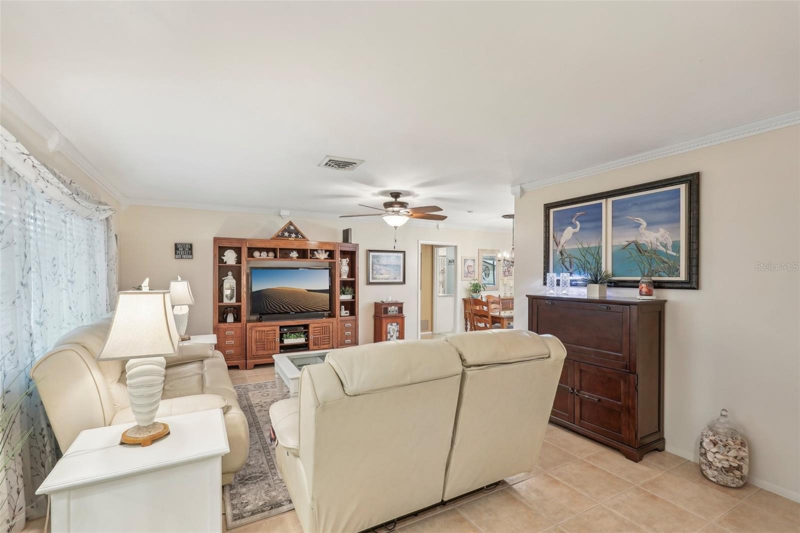 832 PINELAND AVE, VENICE, FL, 34285