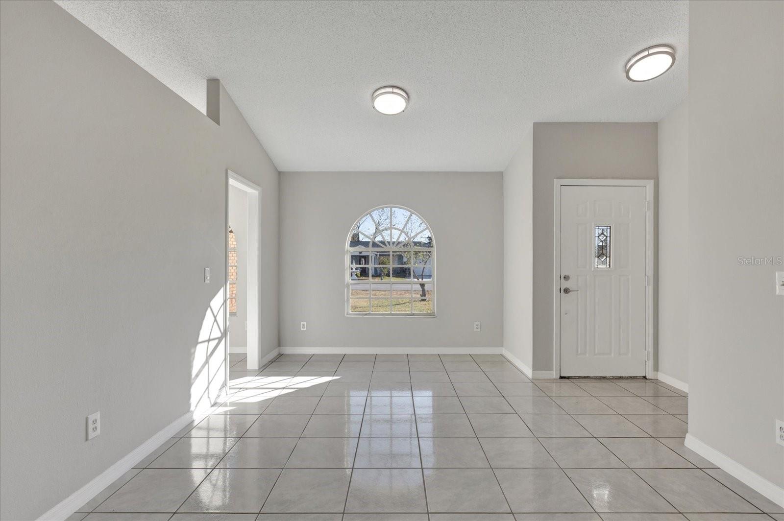 2102 KINGSWOOD AVE, DELTONA, FL, 32725