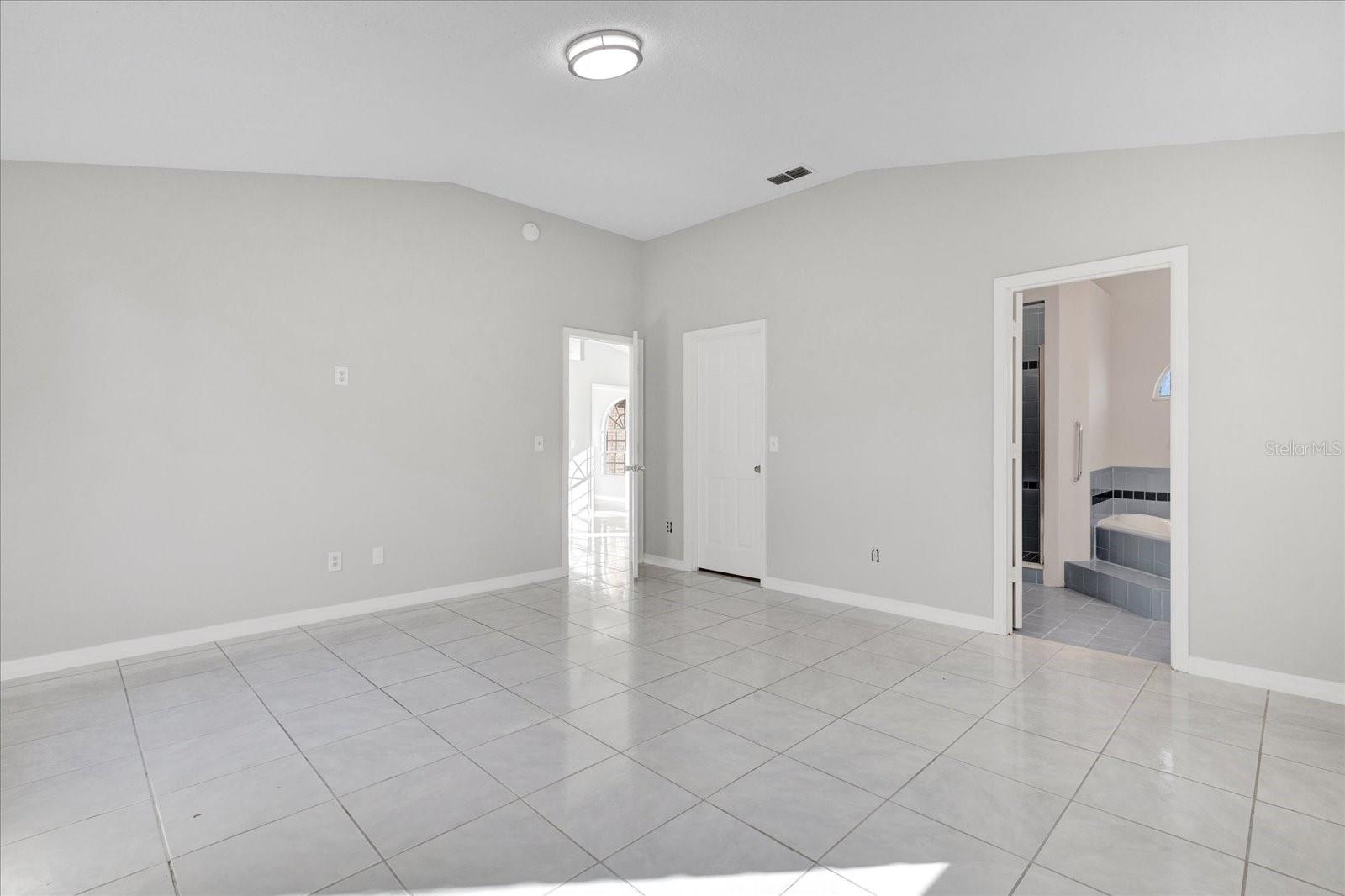 2102 KINGSWOOD AVE, DELTONA, FL, 32725