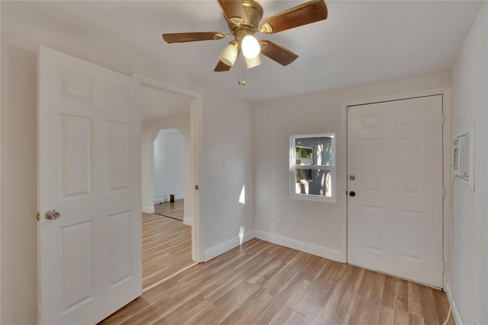 4978 71ST ST N, ST PETERSBURG, FL, 33709