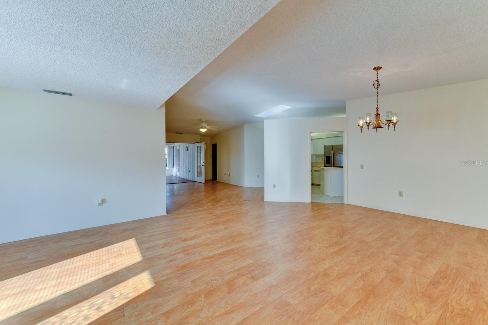 5604 GARDEN LAKES DR, BRADENTON, FL, 34203