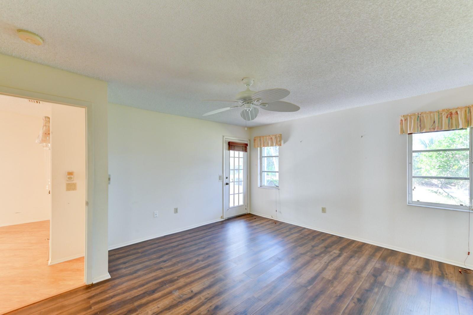 5604 GARDEN LAKES DR, BRADENTON, FL, 34203