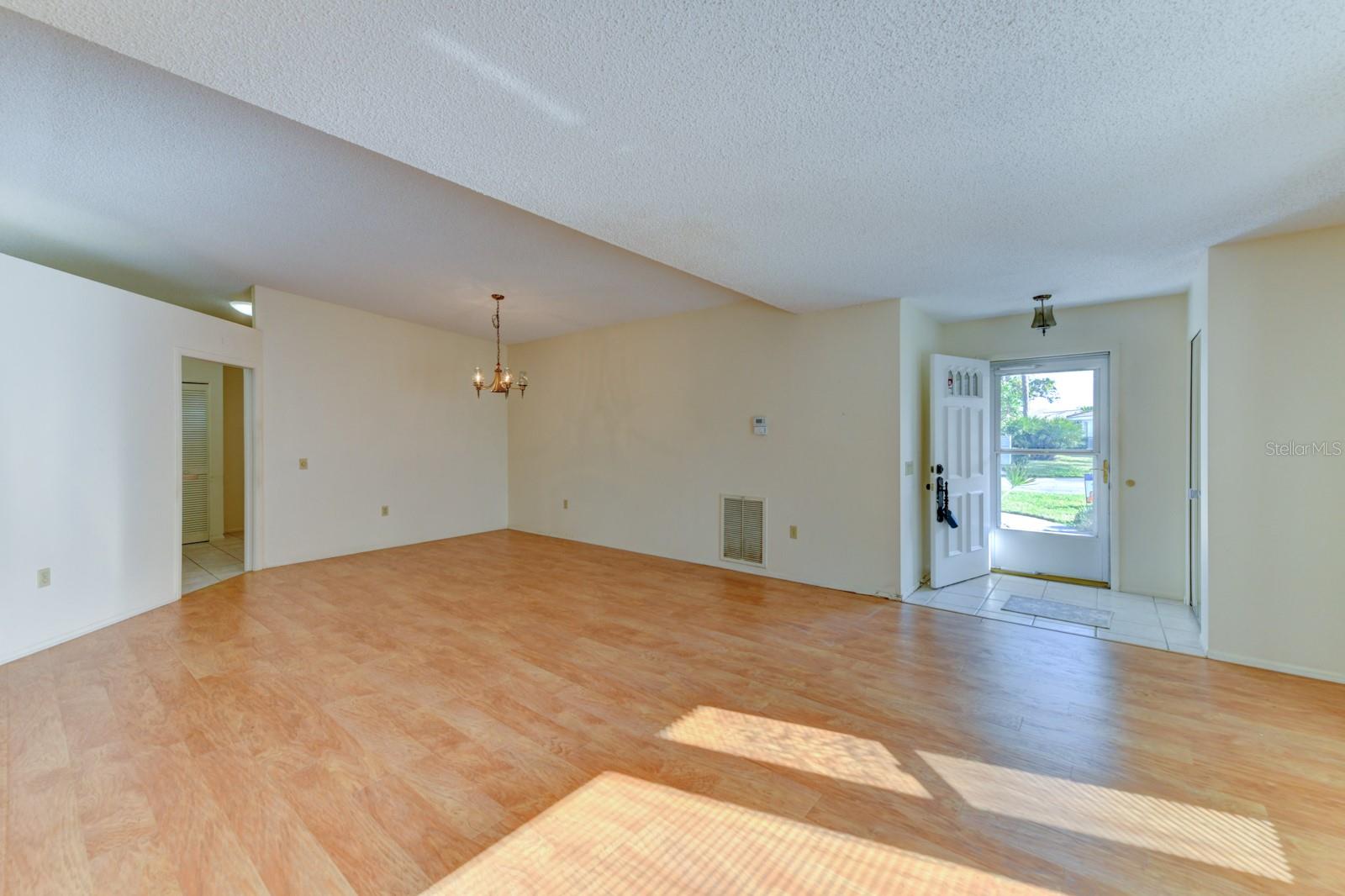 5604 GARDEN LAKES DR, BRADENTON, FL, 34203