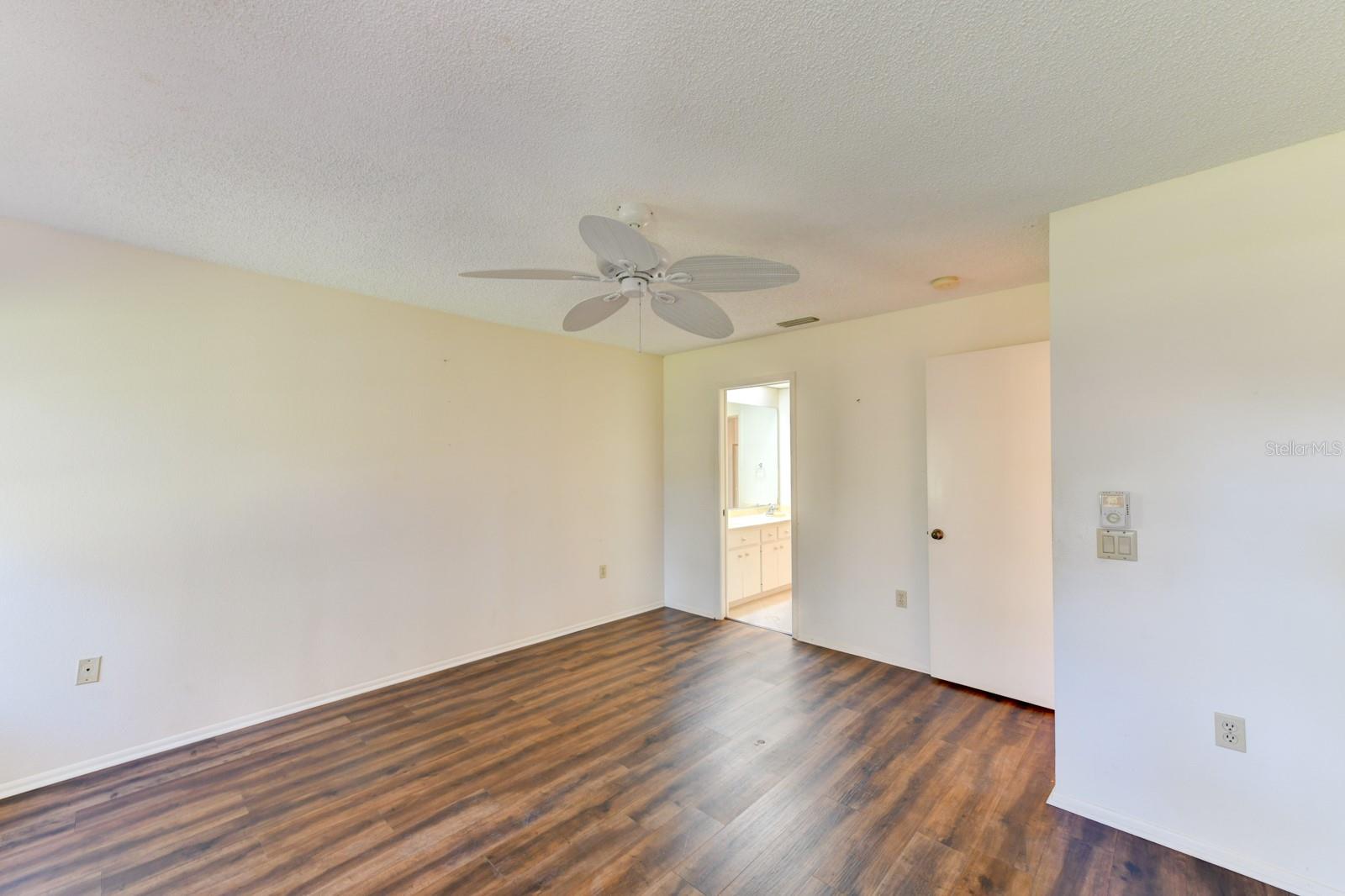 5604 GARDEN LAKES DR, BRADENTON, FL, 34203