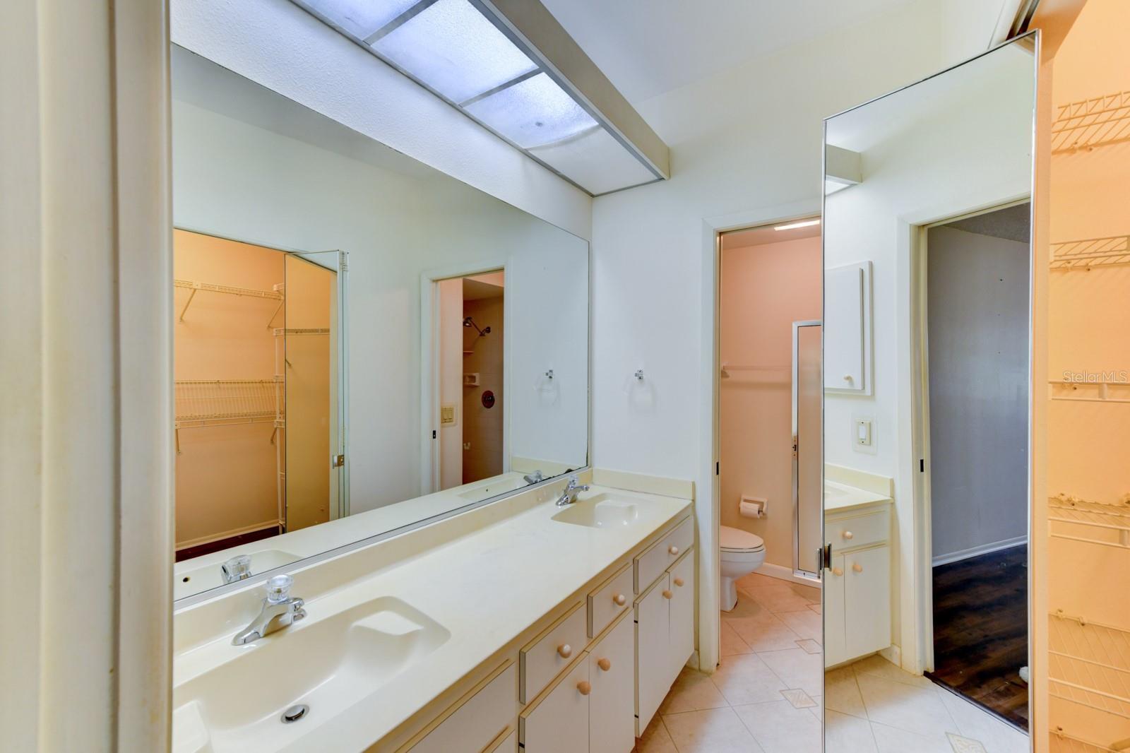 5604 GARDEN LAKES DR, BRADENTON, FL, 34203