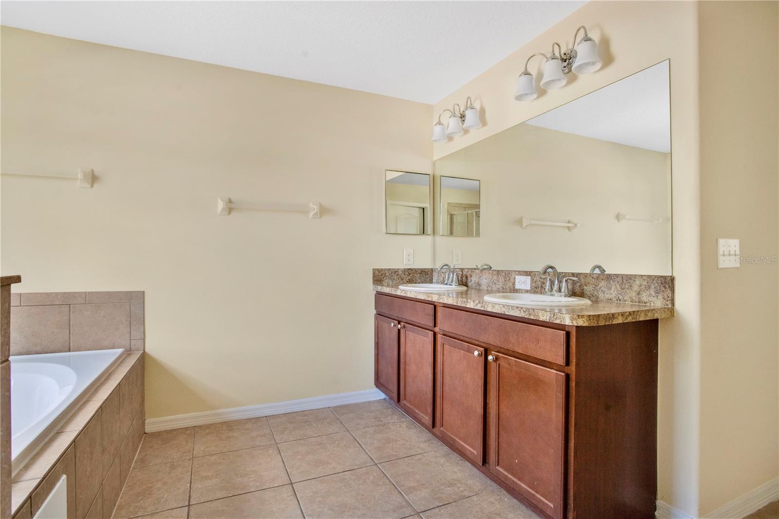 10751 CARLOWAY HILLS DR, WIMAUMA, FL, 33598