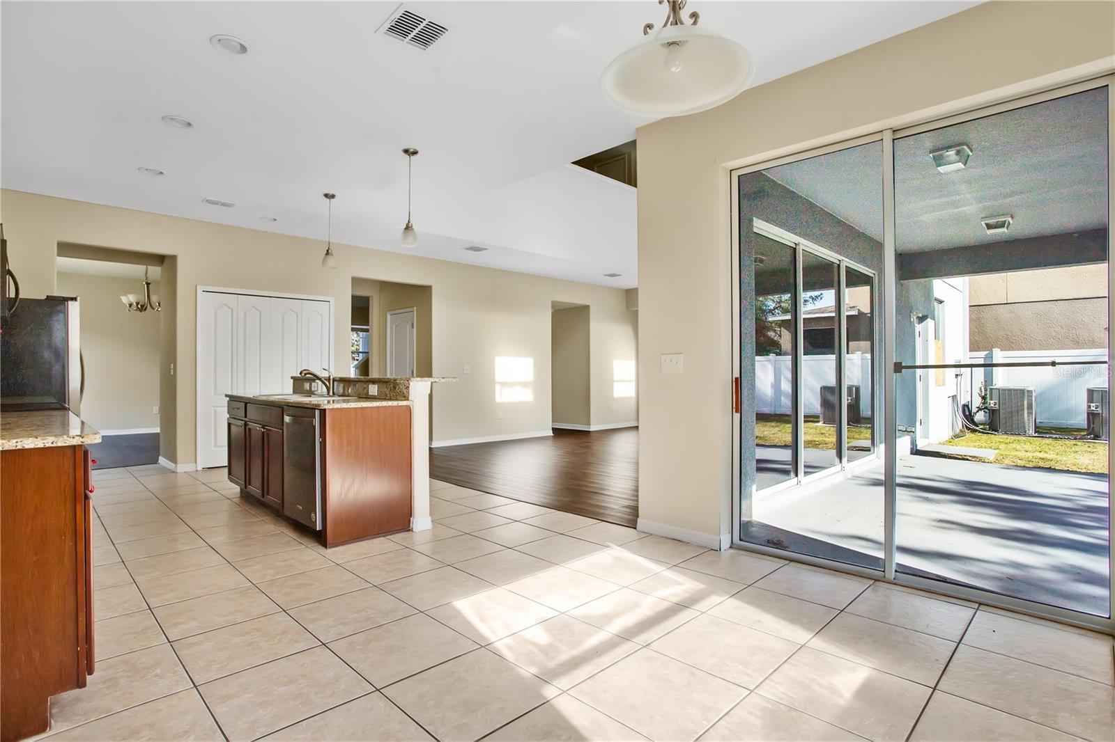 10751 CARLOWAY HILLS DR, WIMAUMA, FL, 33598