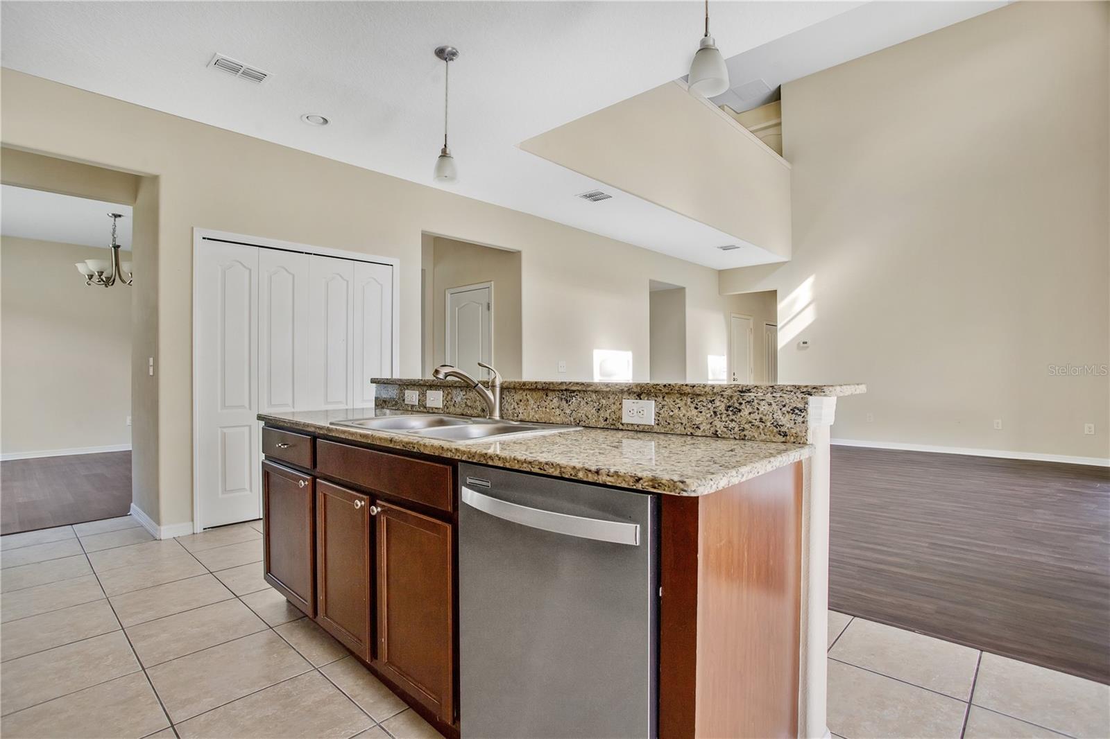 10751 CARLOWAY HILLS DR, WIMAUMA, FL, 33598