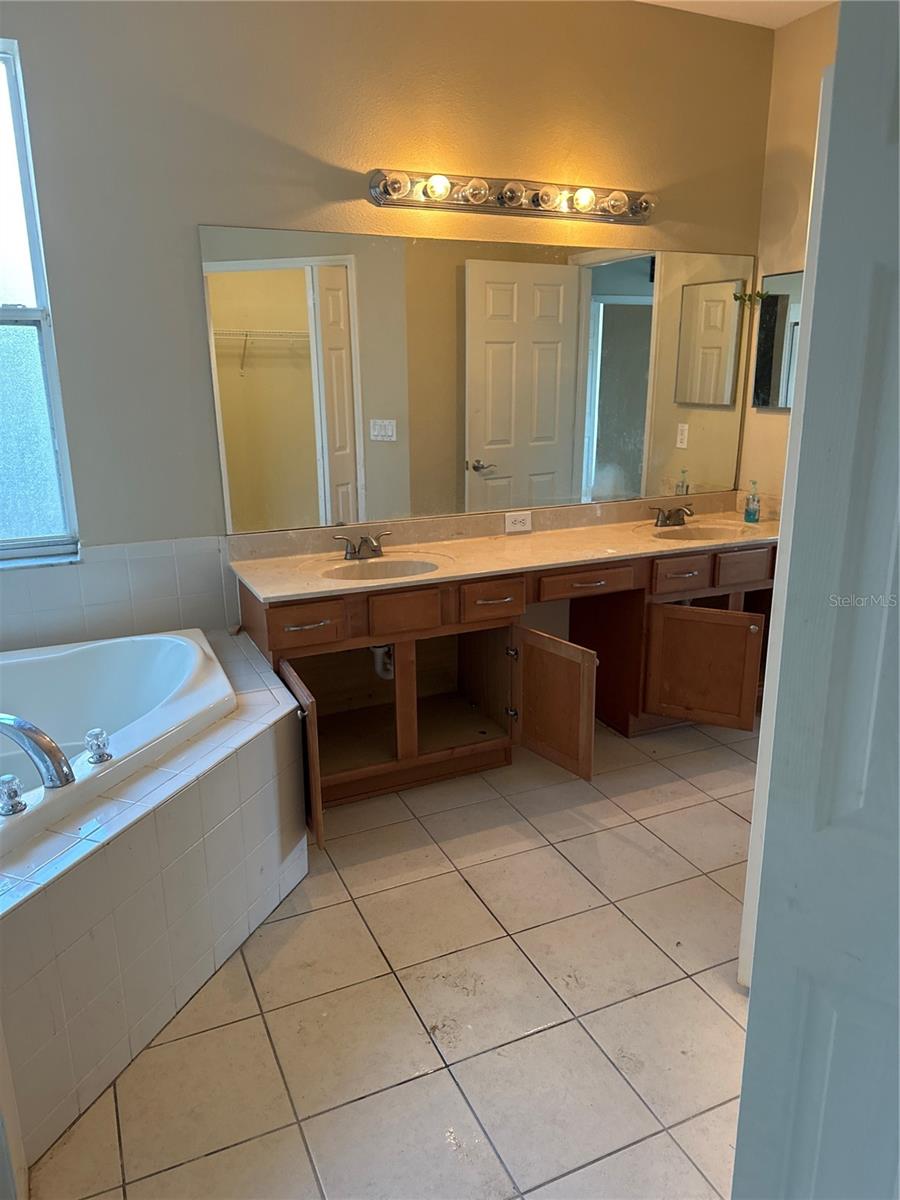 19034 NARIMORE DR, LAND O LAKES, FL, 34638