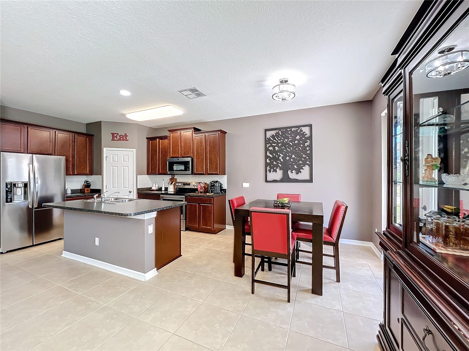 2703 LIMERICK CIR, GRAND ISLAND, FL, 32735