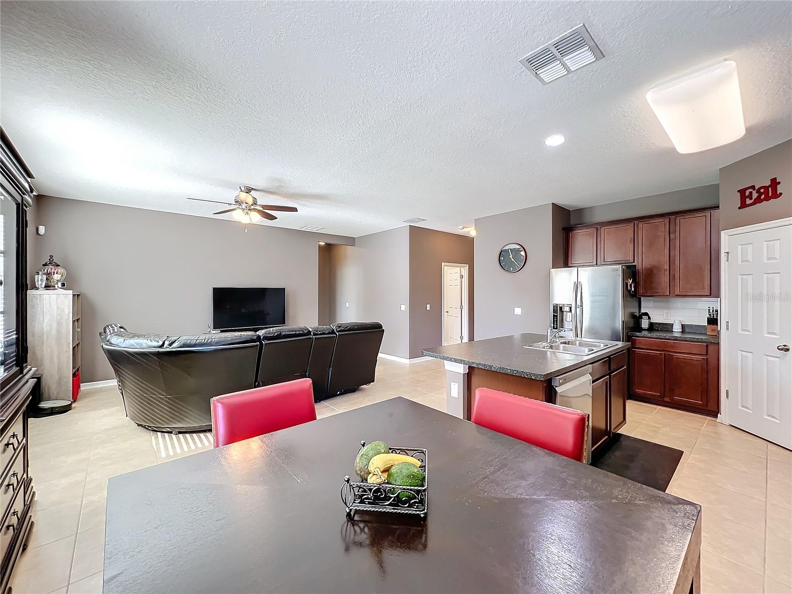 2703 LIMERICK CIR, GRAND ISLAND, FL, 32735