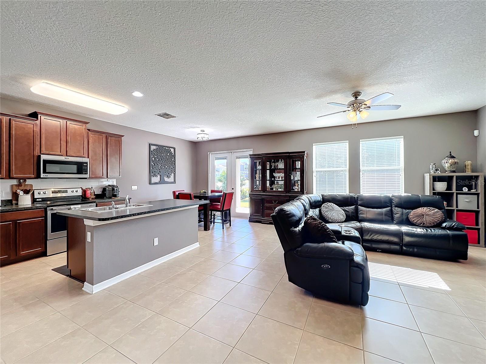 2703 LIMERICK CIR, GRAND ISLAND, FL, 32735