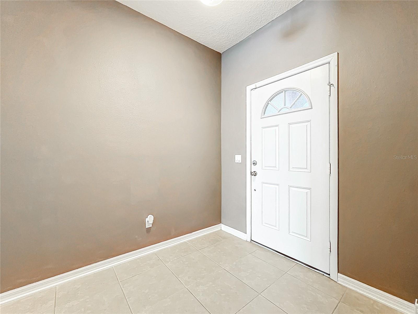 2703 LIMERICK CIR, GRAND ISLAND, FL, 32735
