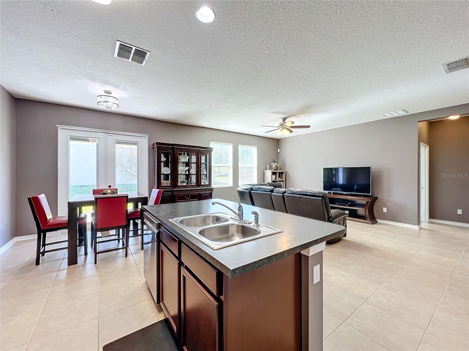 2703 LIMERICK CIR, GRAND ISLAND, FL, 32735