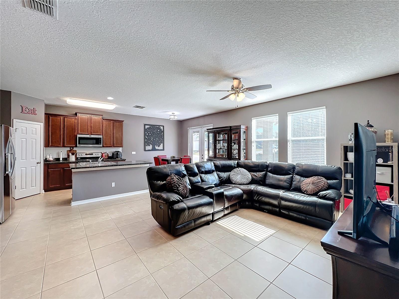 2703 LIMERICK CIR, GRAND ISLAND, FL, 32735