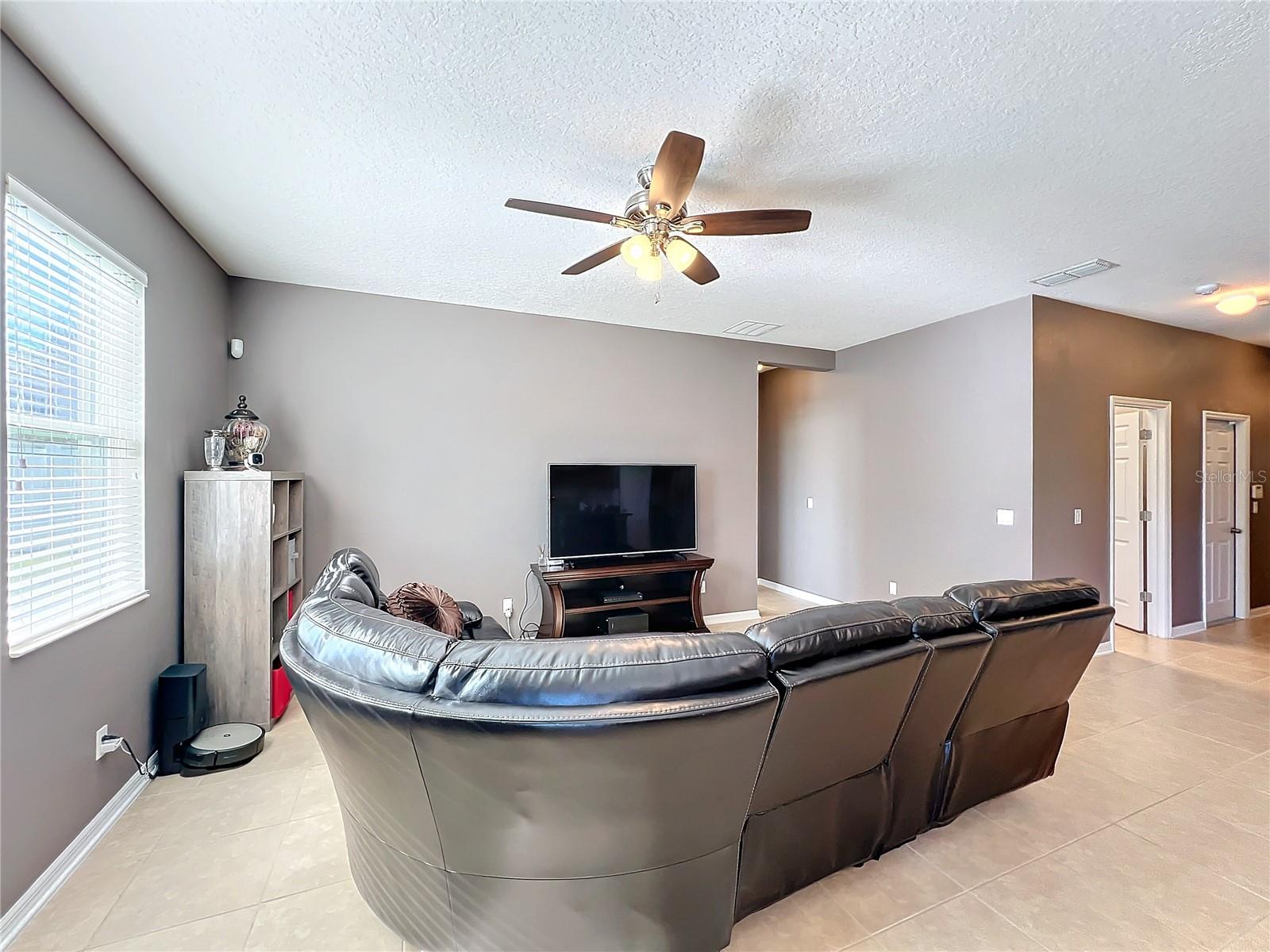 2703 LIMERICK CIR, GRAND ISLAND, FL, 32735