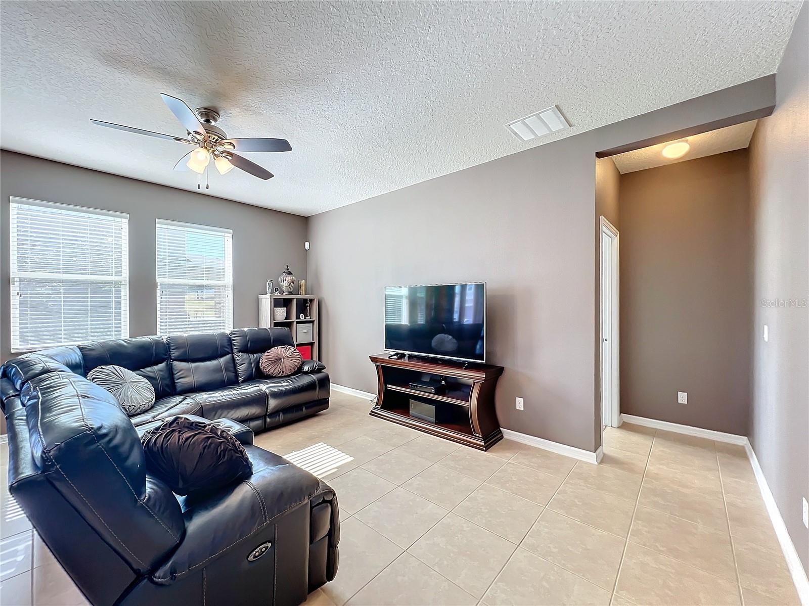 2703 LIMERICK CIR, GRAND ISLAND, FL, 32735