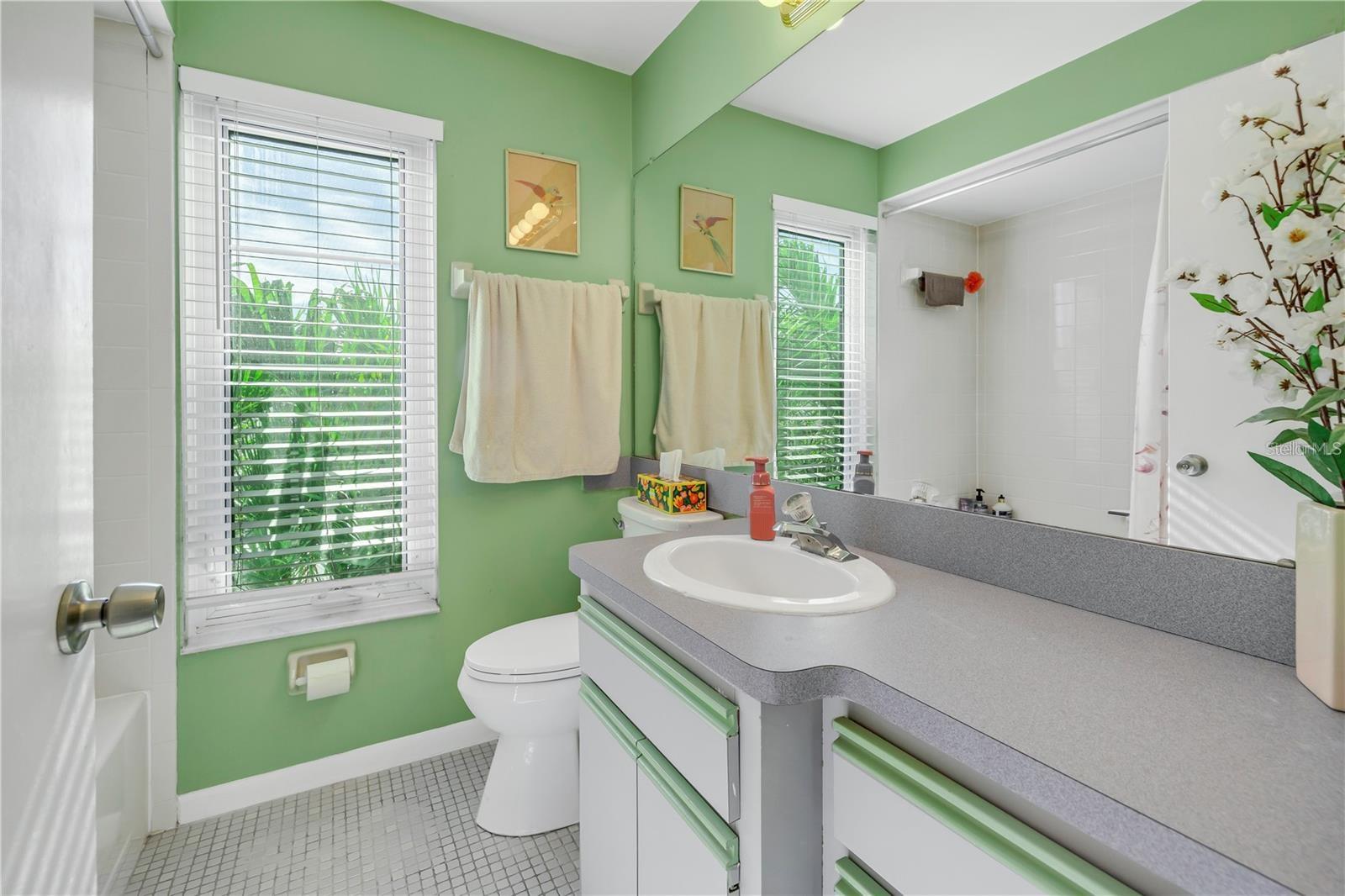 9901 1ST ST E #F, TREASURE ISLAND, FL, 33706
