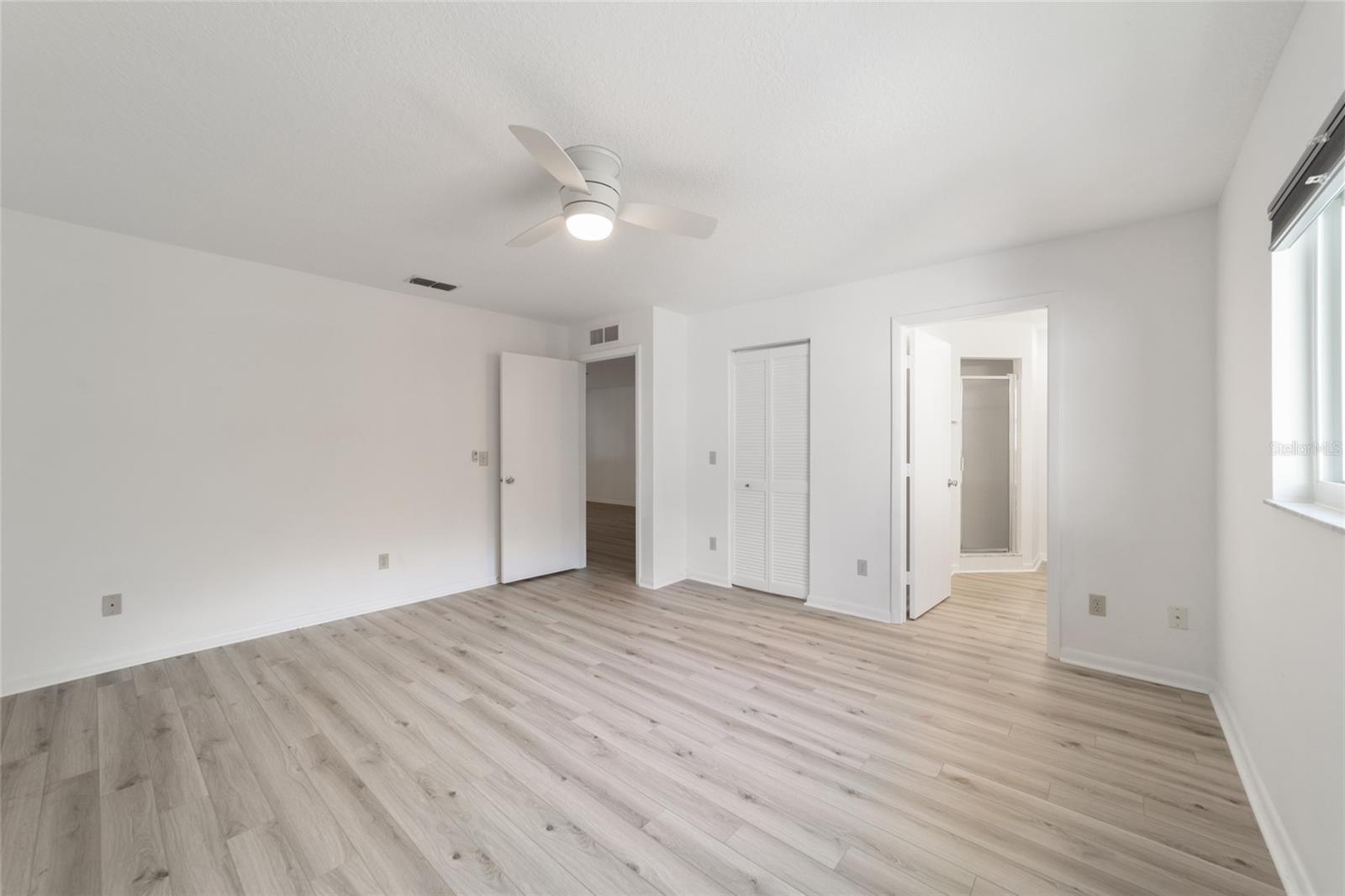 9756 SW 94TH TER #B, OCALA, FL, 34481