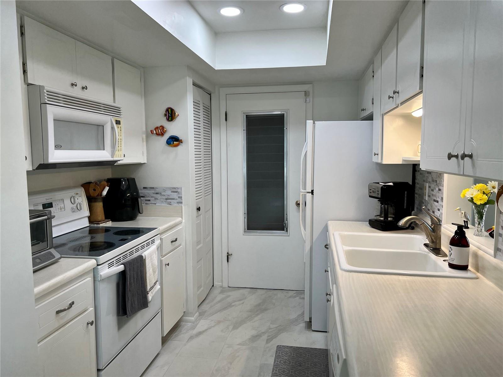 2740 HIGHLANDS BLVD #D, PALM HARBOR, FL, 34684