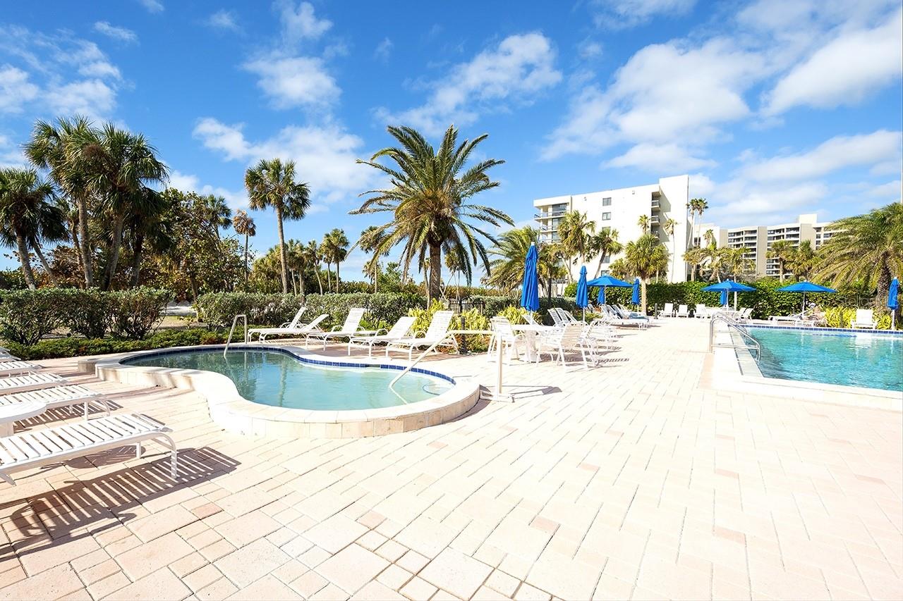 1085 GULF OF MEXICO DR #301, LONGBOAT KEY, FL, 34228