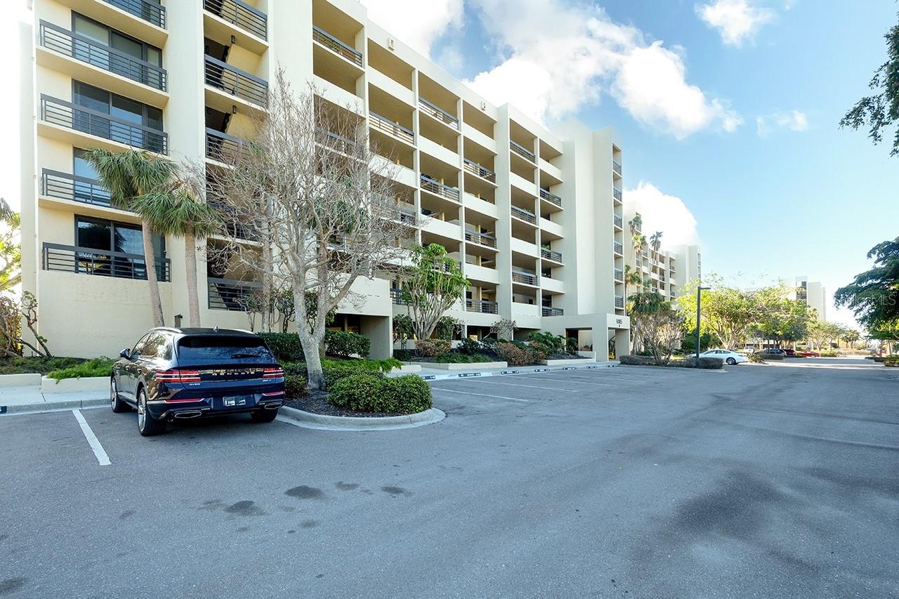1085 GULF OF MEXICO DR #301, LONGBOAT KEY, FL, 34228