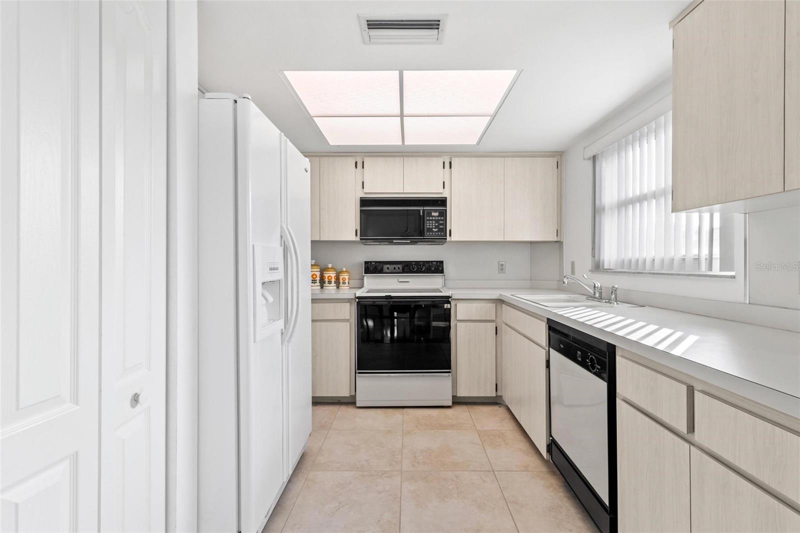 2296 MONACO LN #32, CLEARWATER, FL, 33763