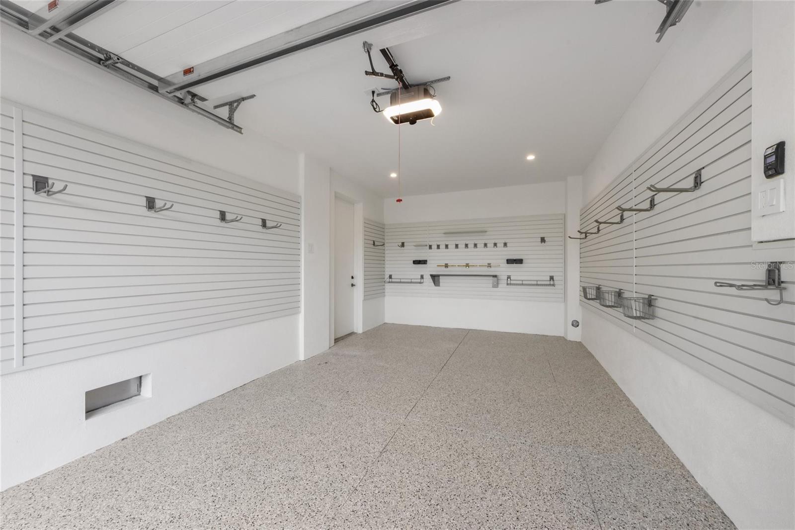 A4632102 Property Photo