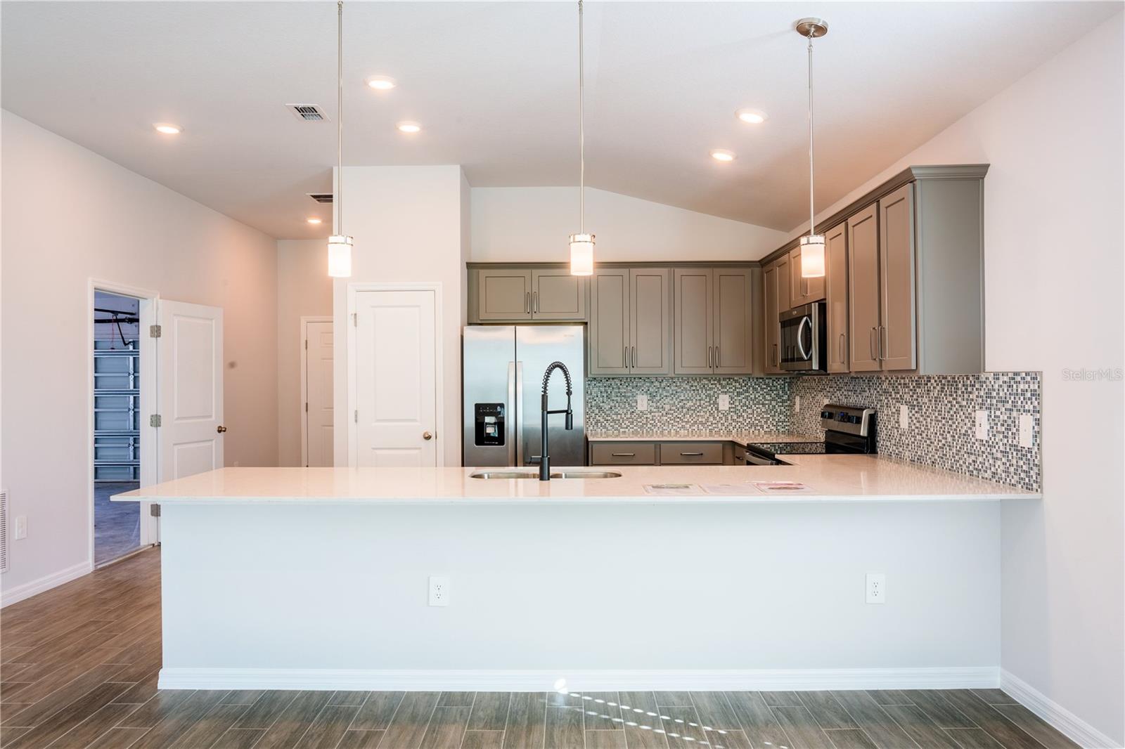 247 CAMPINAS ST, PUNTA GORDA, FL, 33983